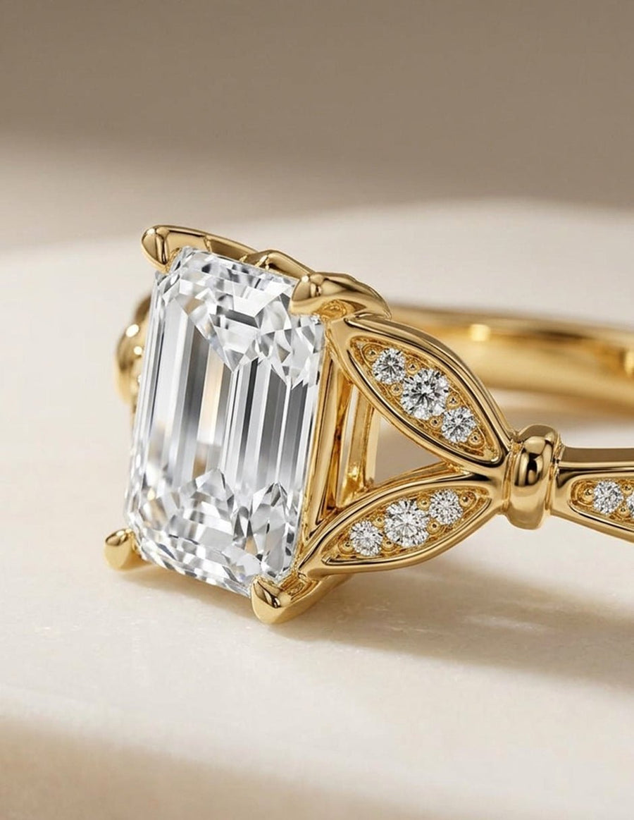 Anillo de compromiso - piedras laterales - AMORE339-EM-LG