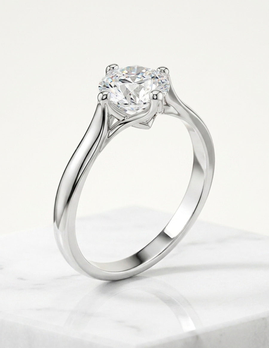 Anillo estilo solitario con diamante natural redondo 0.37 ct, color G, claridad VS2