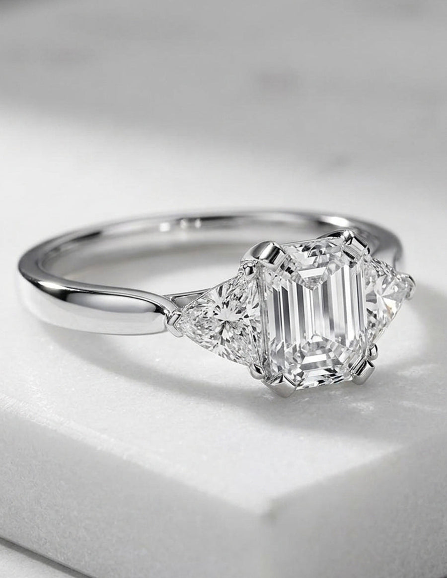 Anillo de compromiso - tres piedras - AMORE499-EM-LG