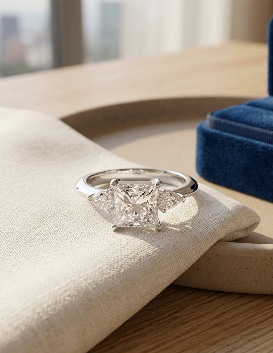 Anillo de compromiso - tres piedras - AMORE506-PR-LG