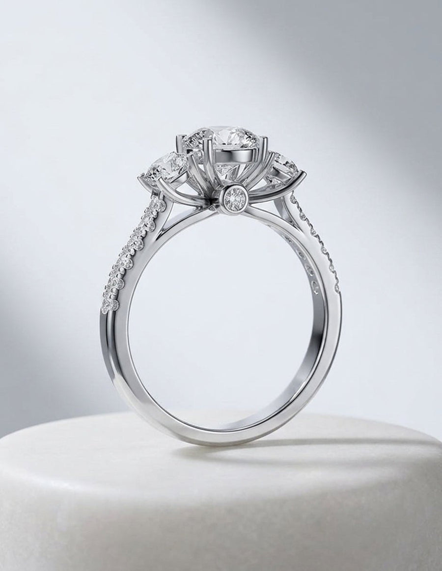 Anillo de compromiso - tres piedras - AMORE513-RD-LG