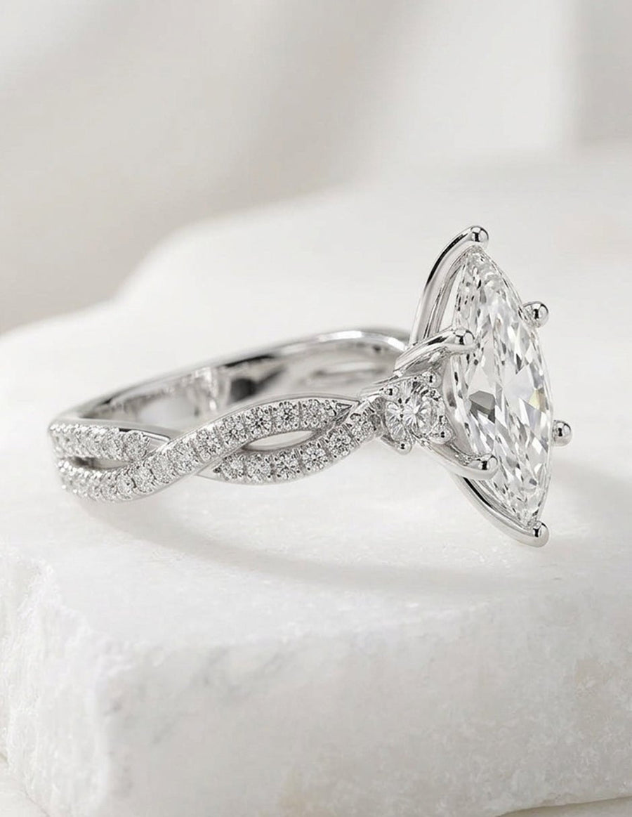 Anillo de compromiso - tres piedras - AMORE535-MQ-LG
