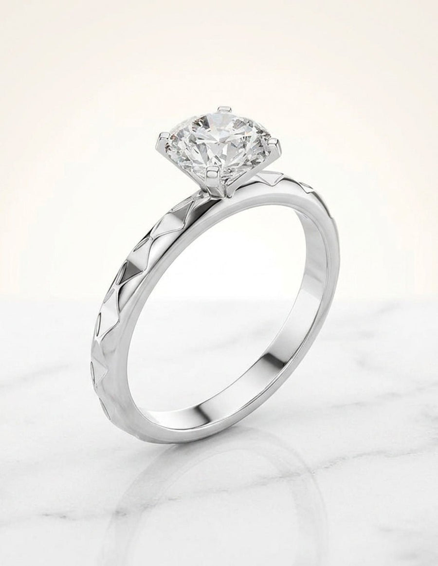 Anillo estilo solitario con diamante natural redondo 0.24 ct, color F, claridad SI1
