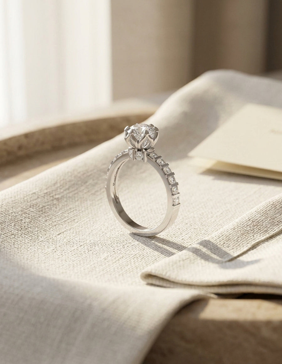Anillo de Compromiso - piedras laterales - AMORE550-RD-CZ
