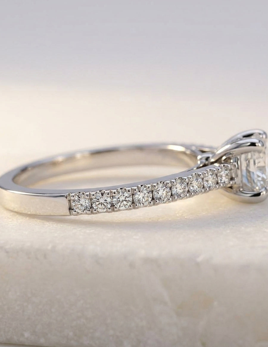 Anillo de Compromiso - piedras laterales - AMORE578-RD-CZ