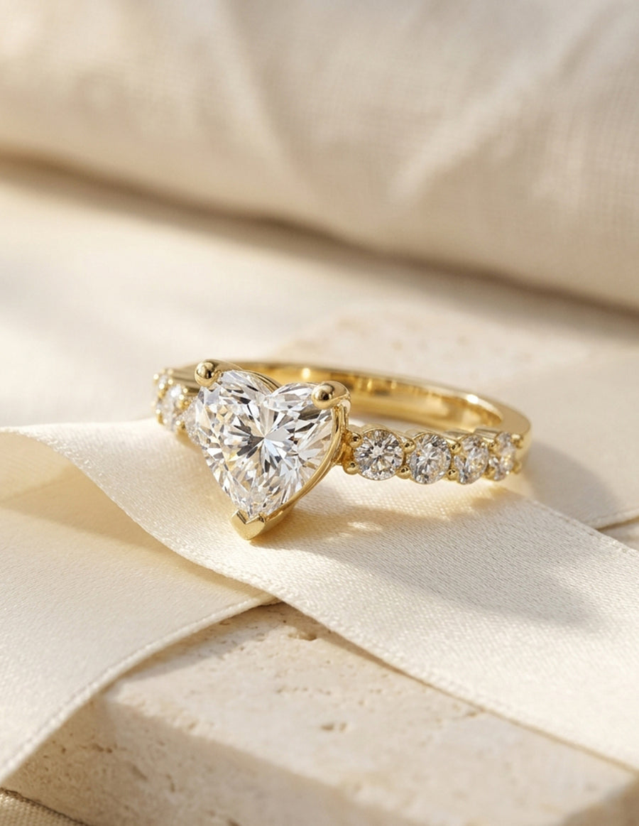 Anillo de Compromiso - piedras laterales - AMORE597-HE-CZ