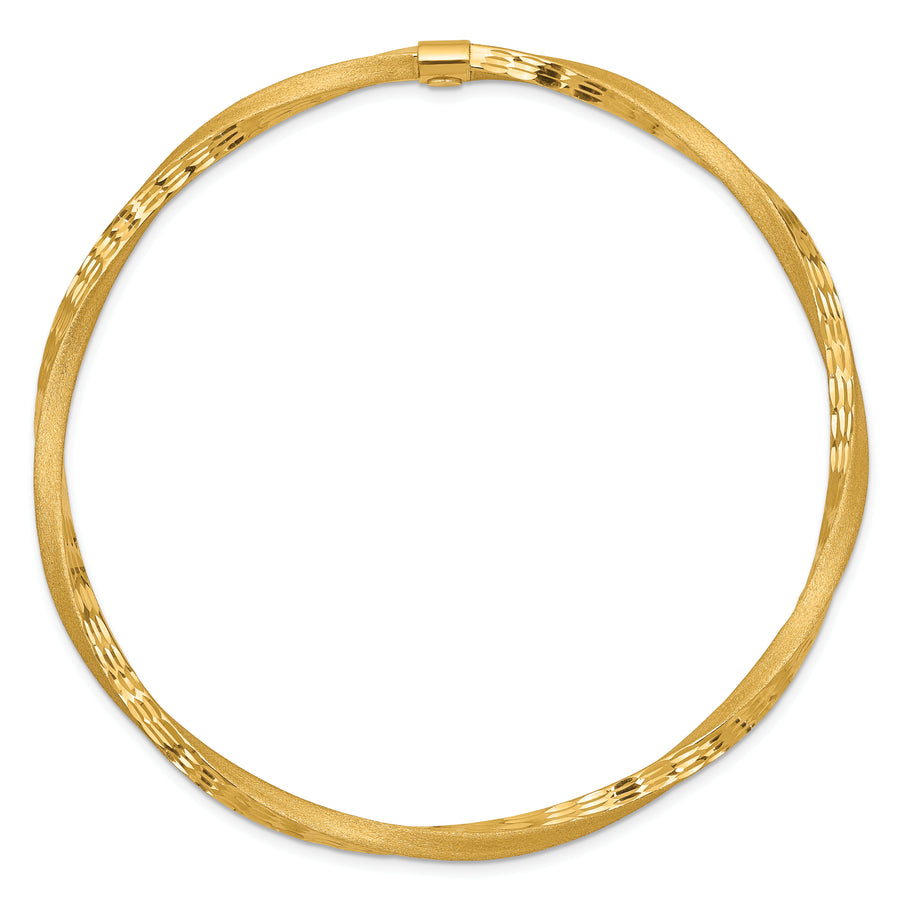  Brazalete Redondo de Oro Amarillo 14K – Torcido, Acabado Satinado y Diamantado, 3 mm, Tipo Slip-On