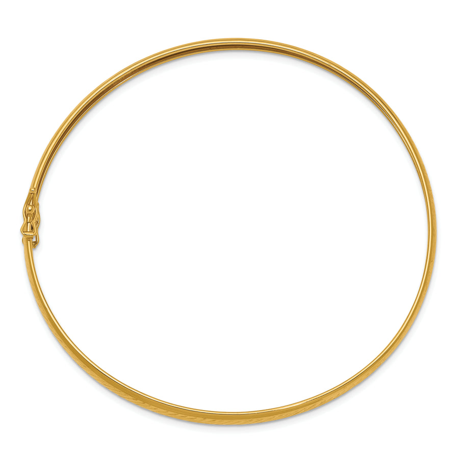 Pulsera Brazalete Redondo Flexible de 14K con Corte de Diamante y Acabado Pulido – 4.25 mm