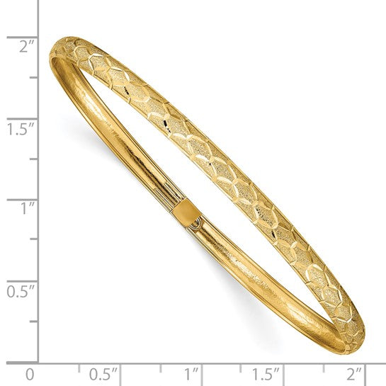 14K Yellow Gold Flexible Oval Bangle – Hexagonal Design, Diamond Cut, 4.5 mm