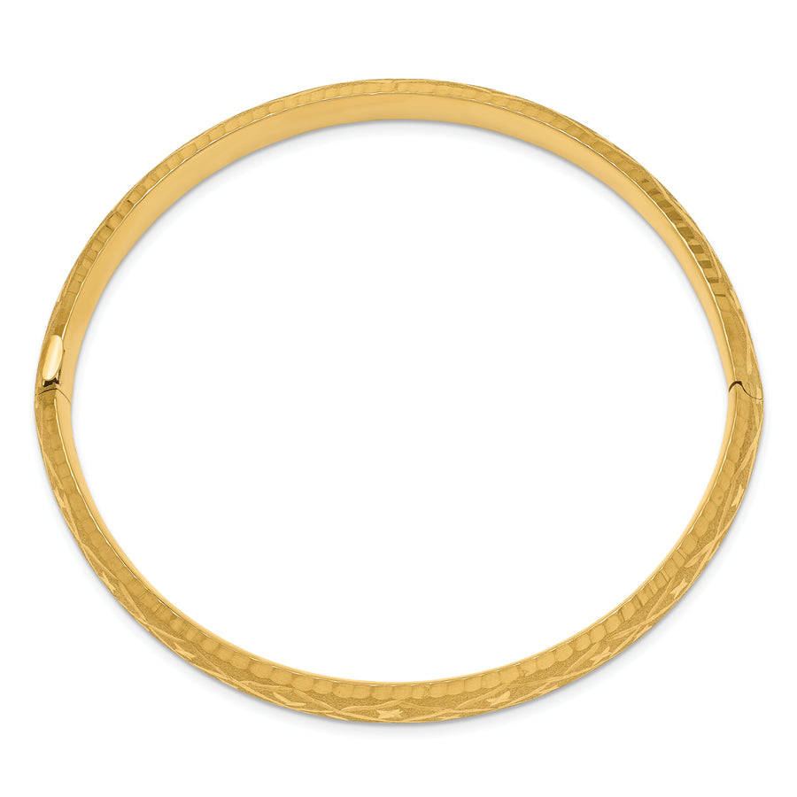 Pulsera Brazalete Ovalado con Bisagra de 14k, Diseño Elegante con Corte de Diamante – 8.75 mm (5/16")