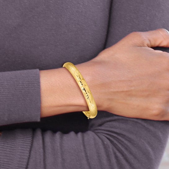 14k Yellow Gold Florentine Engraved Hinged Bangle Bracelet (5/16 inch)