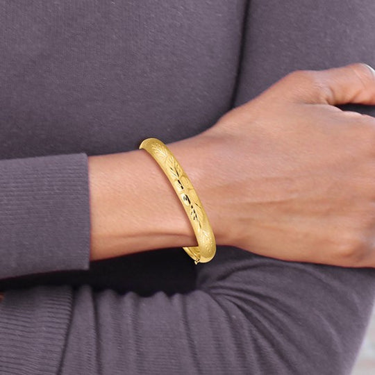 14k Yellow Gold Florentine Engraved Hinged Bangle Bracelet (5/16 inch)