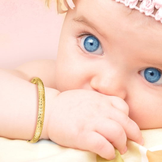 Pulsera Brazalete Infantil con Bisagra Madi K de 14k – Corte Diamante, Pulido, 5 mm