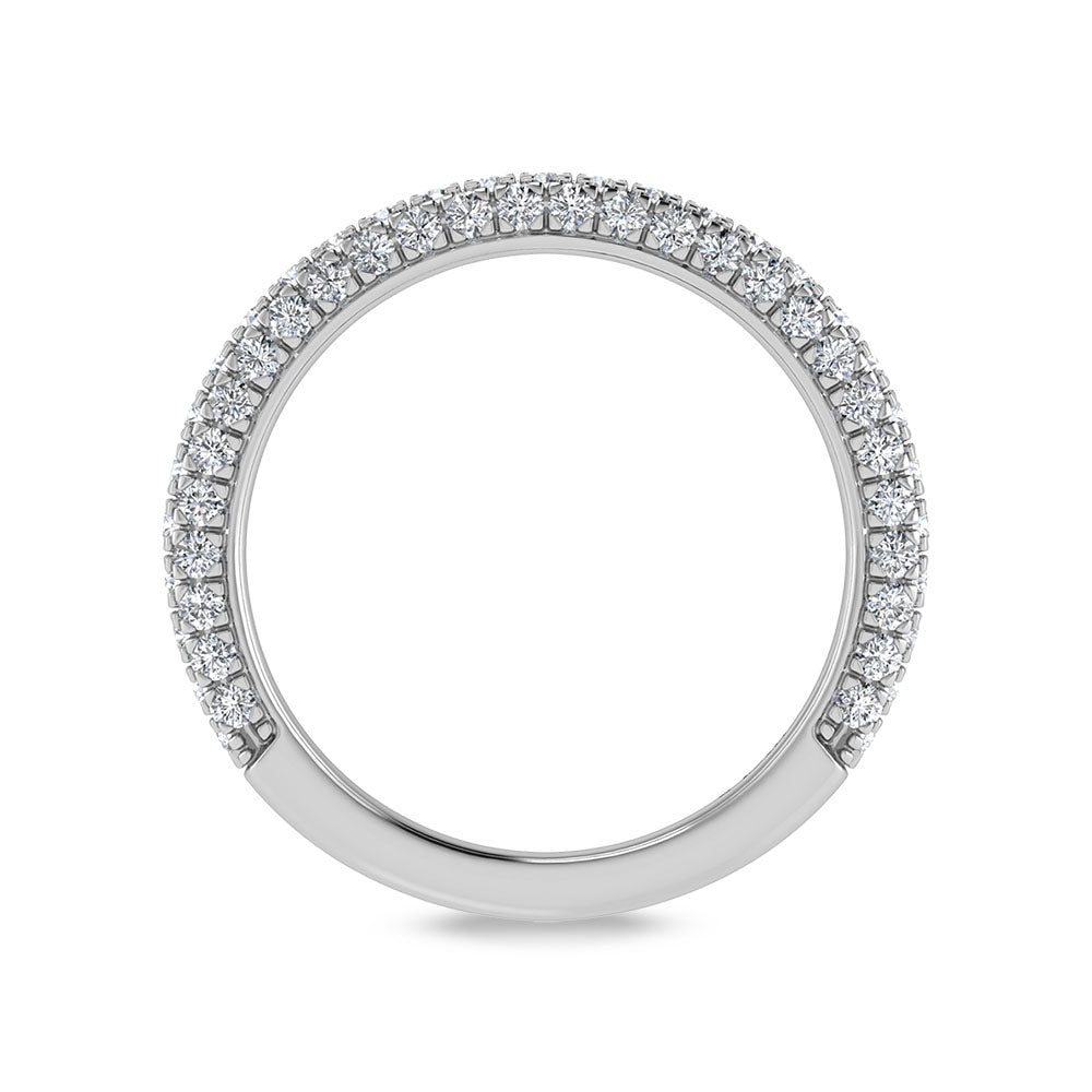 Diamante cultivado en laboratorio de oro blanco de 10 quilates, 7/8 quilates total. Alianza de boda de forma redonda