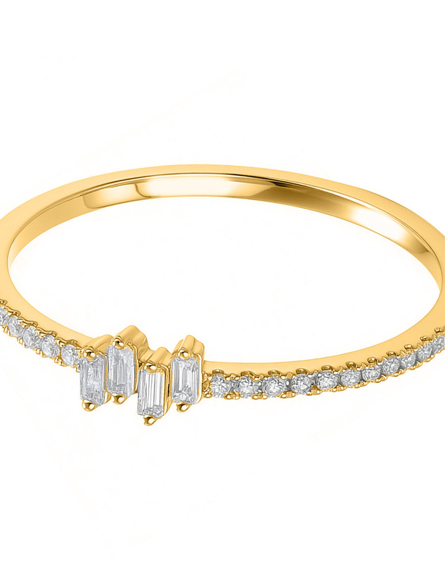 Anillo de Moda con Piedras Laterales