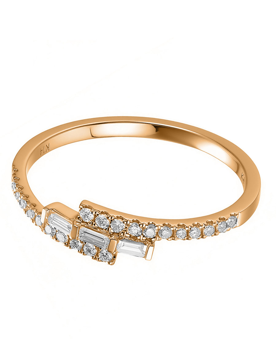 Anillo de Moda con Piedras Laterales
