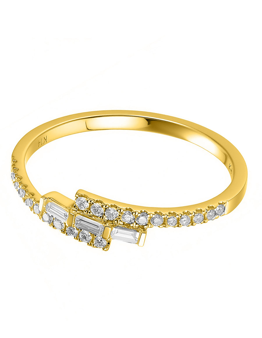Anillo de Moda con Piedras Laterales