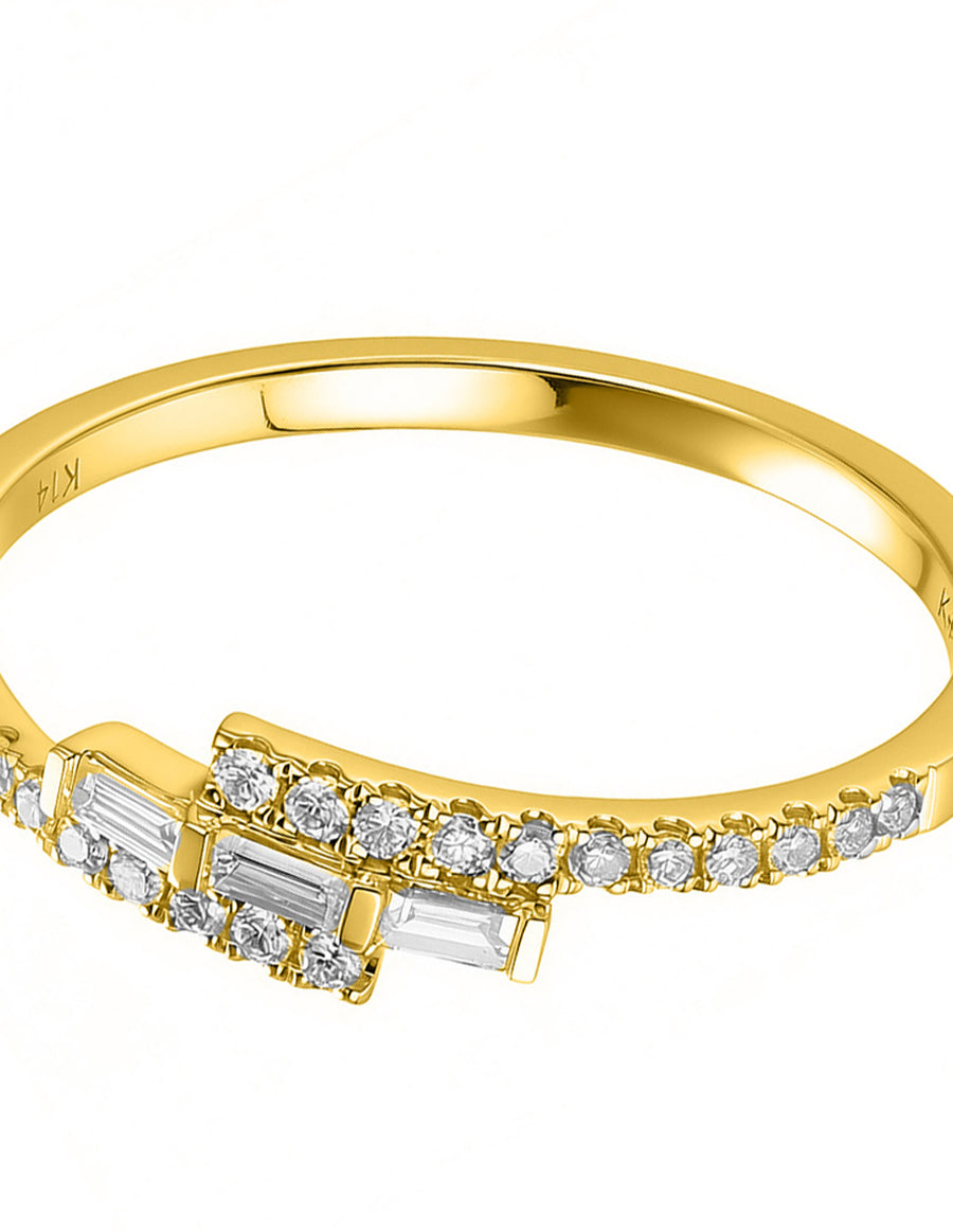 Anillo de Moda con Piedras Laterales