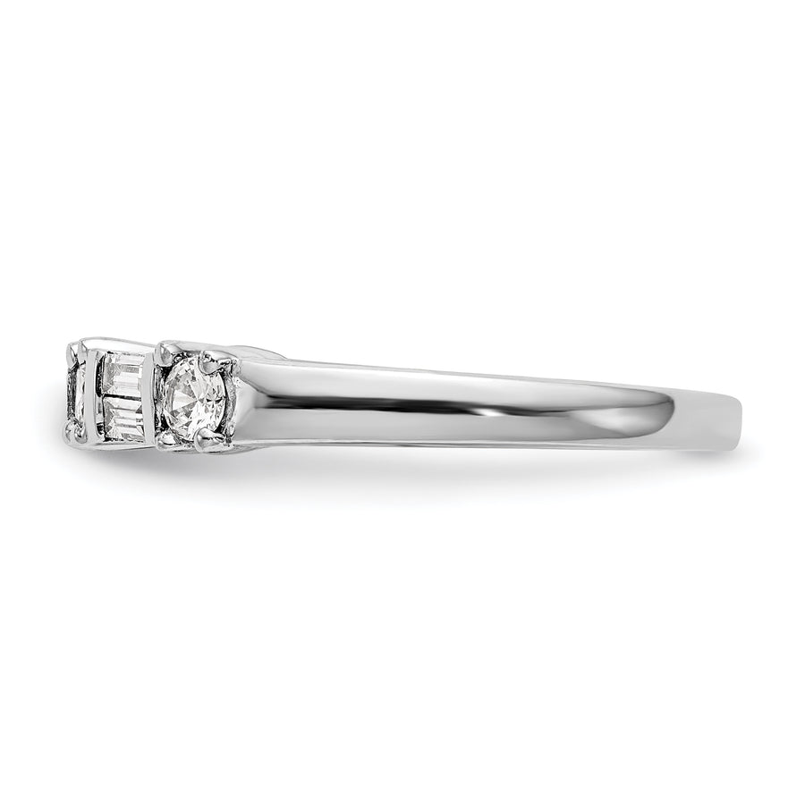 Anillo de Boda Completo en Oro Blanco de 14K con Diamantes Redondos y Baguette de 3/8 Quilates