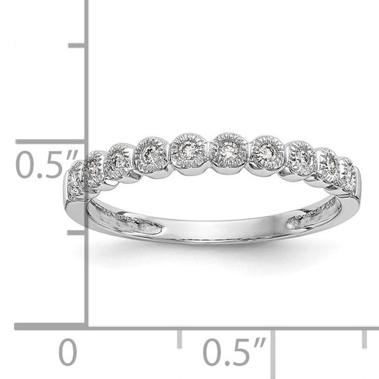 Anillo de Boda Completo con Diamantes de 1/10 Quilate en Oro Blanco de 14K con Engaste Biselado