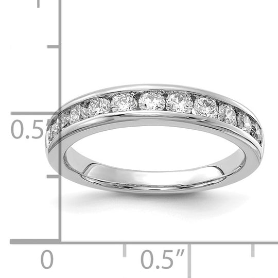 Anillo de Oro Blanco de 14k con Diamantes de Laboratorio de 3/4 Quilate, Pureza VS/SI+ y Color G+ con Engaste de Canal Completo
