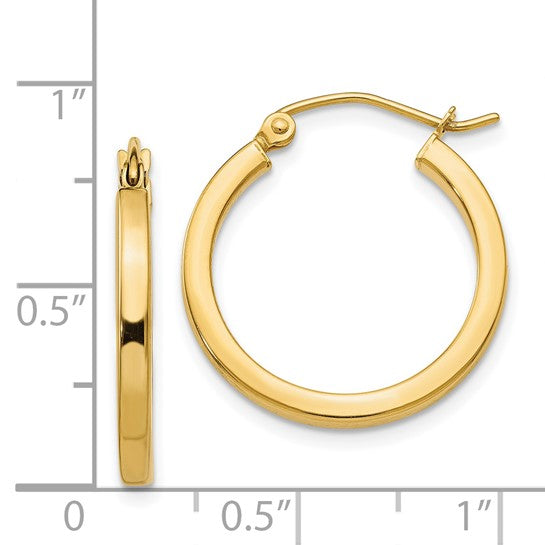 Aretes de Aro Tubo Cuadrado de 2 mm en Oro Amarillo de 14k