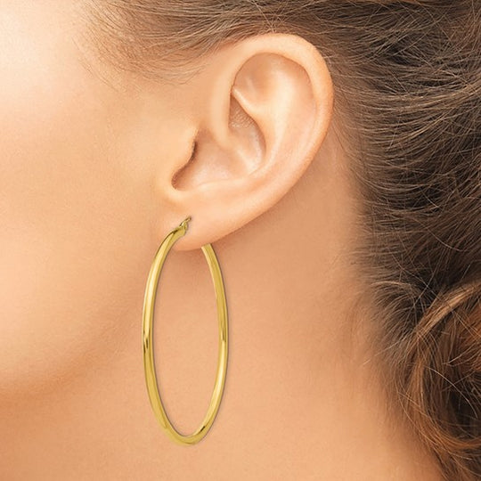 Aretes de Aro Tubulares en Oro Amarillo de 14k Pulidos de 2.5 mm Livianos