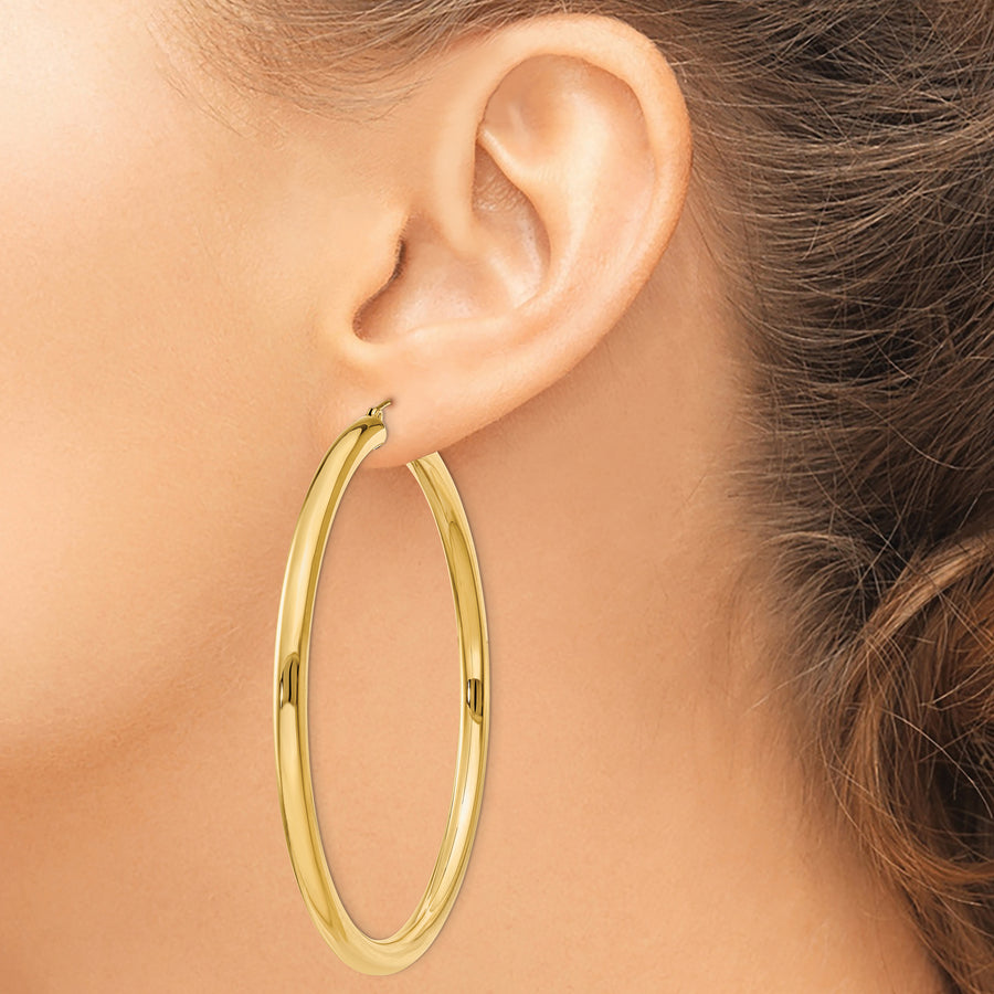 Aretes de Aro Tubulares Livianos en Oro Amarillo de 14K Pulidos de 4 mm
