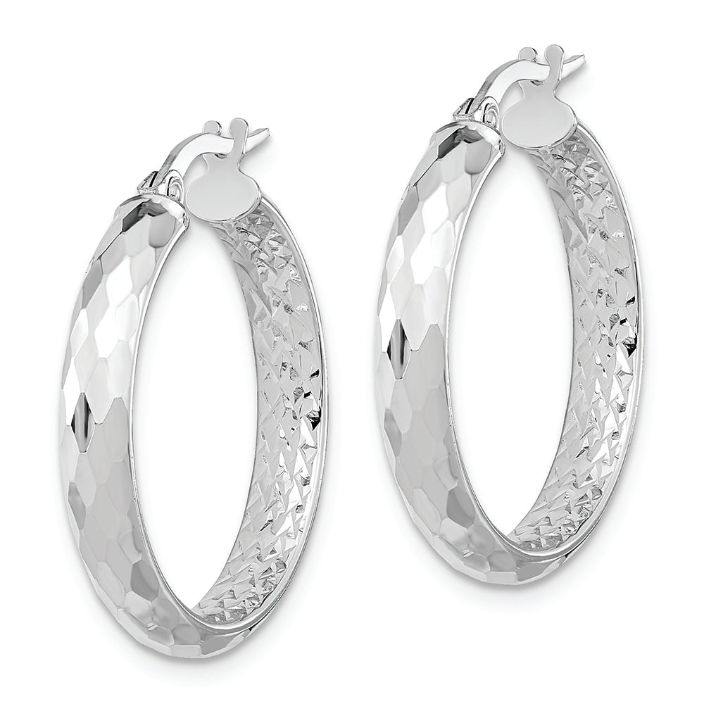 Aretes de Aro Interno de Fantasía en Oro Blanco de 14k Pulidos y con Textura de Corte Diamante