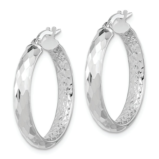 Aretes de Aro Interno de Fantasía en Oro Blanco de 14k Pulidos y con Textura de Corte Diamante