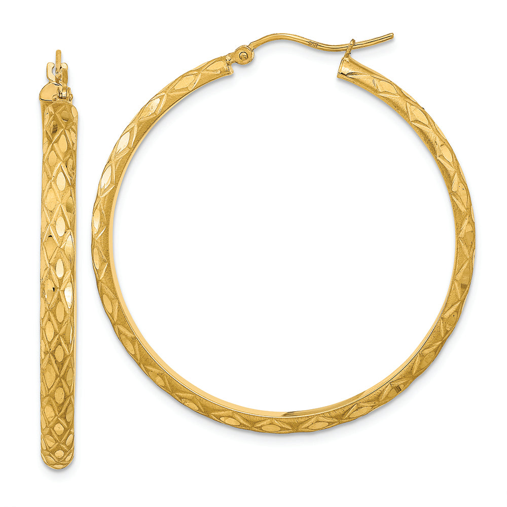 Aretes de Aro en Oro Amarillo de 14k Pulido, Satinado y Patrón de Diamante