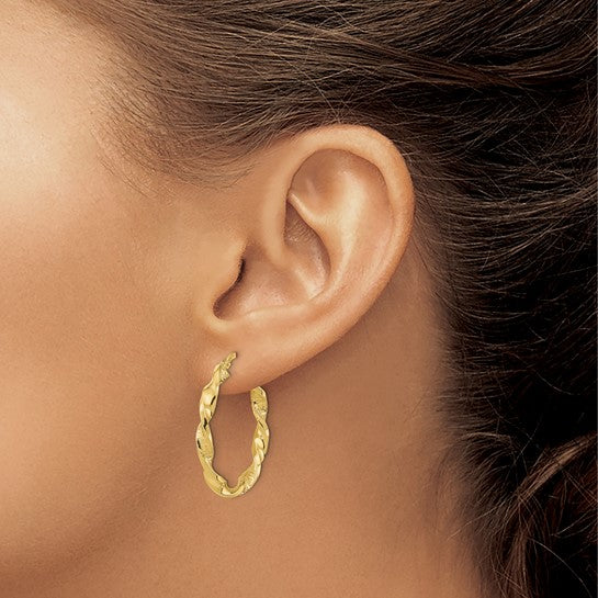 Aretes de Aro Retorcidos en Oro Amarillo de 14k Pulidos