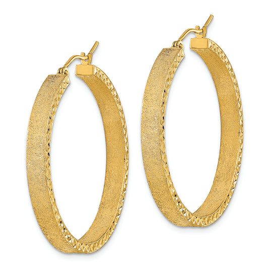 Aretes de Aro en Oro Amarillo de 14k Satinados y con Corte Diamante