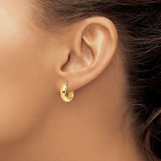 Aretes de Aro Texturizados D/C y Pulidos en Oro Amarillo de 14K