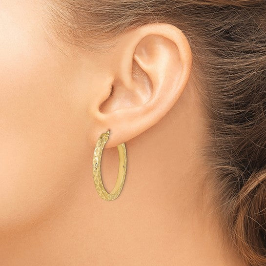 Aretes de Aro Tubular Sin Fin en Oro Amarillo de 14k Pulidos