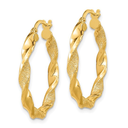 Aretes de Aro Torcidos en Oro Amarillo de 14K Pulidos y Texturizados