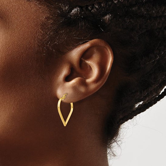 Aretes de Aro en Forma de Corazón Pulidos de 14K y 2mm