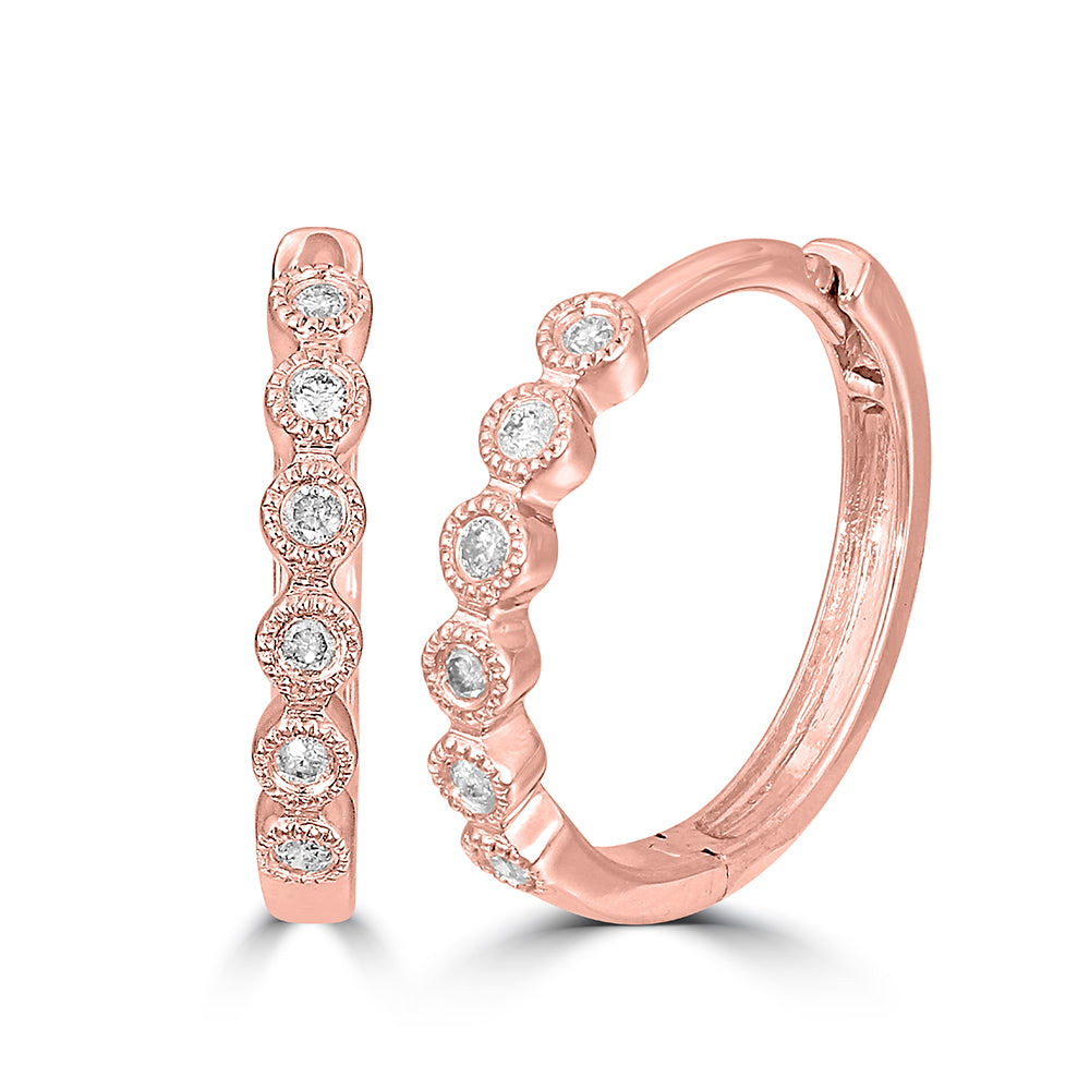 Oro rosado de 14 quilates de 1/10 quilates total. Pendientes de aro apilables con diamantes