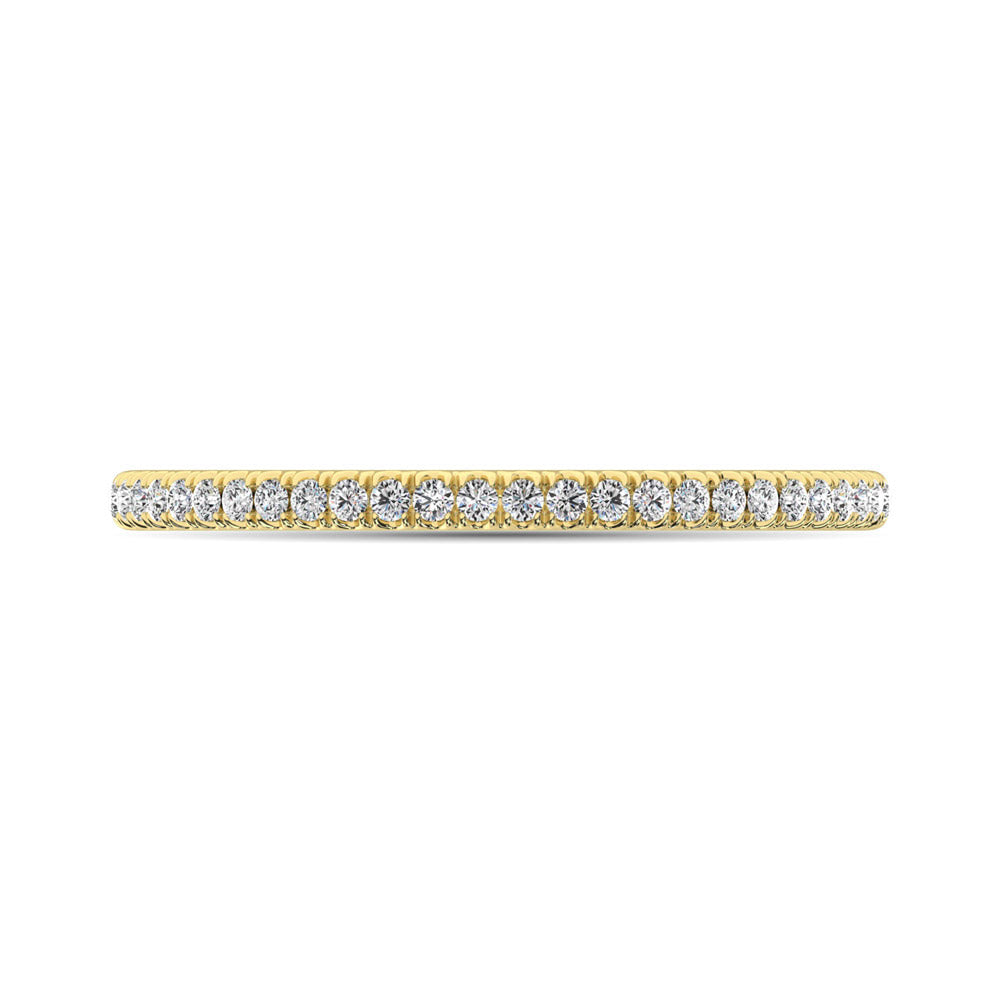 Oro amarillo de 14 quilates de 1/6 quilates total. Banda apilable de diamantes