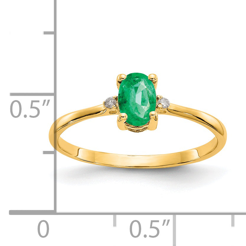 Anillo de Oro de 14k con Diamante y Esmeralda (Piedra de Nacimiento de Mayo)