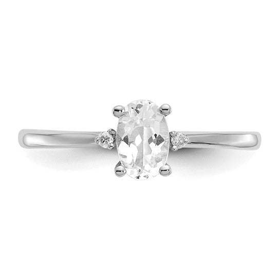 Anillo de Oro de 14k con Diamantes y Topacio Blanco (Piedra de Nacimiento)