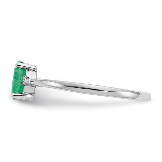 Anillo de Oro de 14k con Diamante y Esmeralda (Piedra de Nacimiento de Mayo)