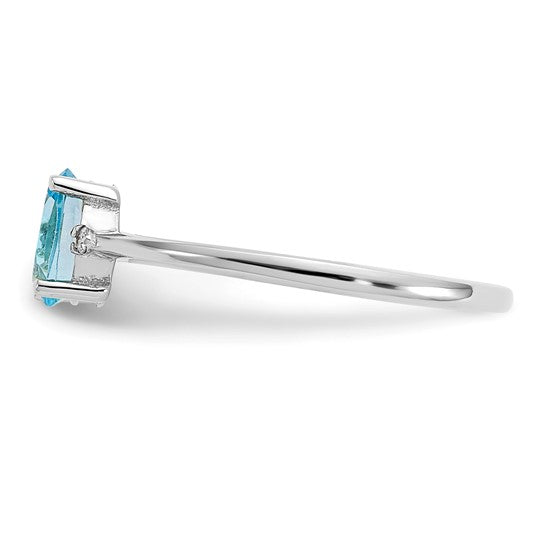 Anillo de Oro de 14k con Diamante y Topacio Azul (Piedra de Nacimiento)