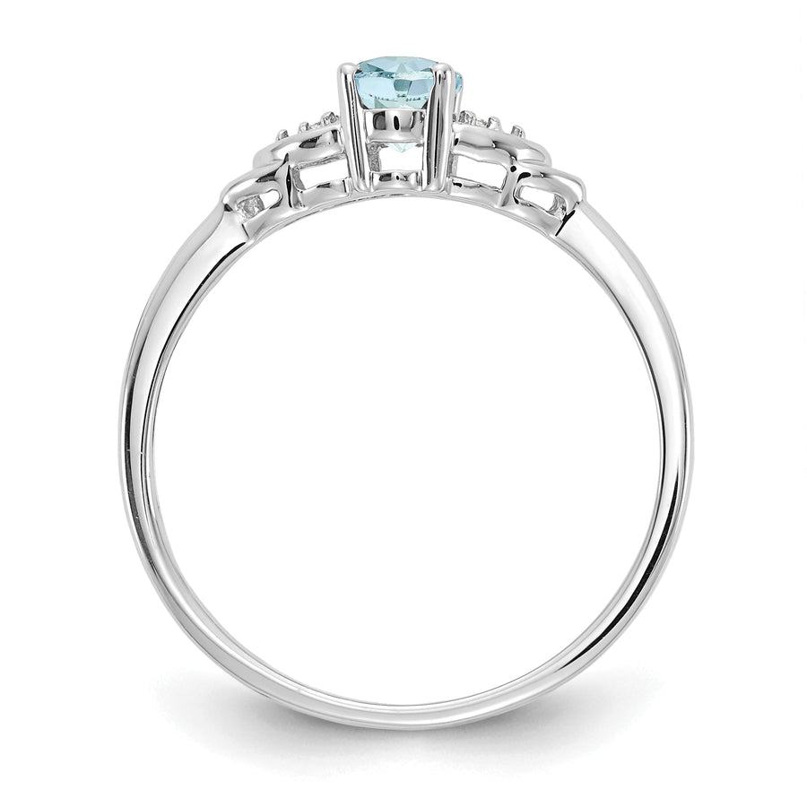 Anillo de Aguamarina y Diamantes en Oro de 14K