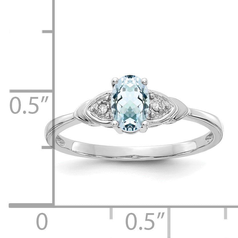 Anillo de Aguamarina y Diamantes en Oro de 14K