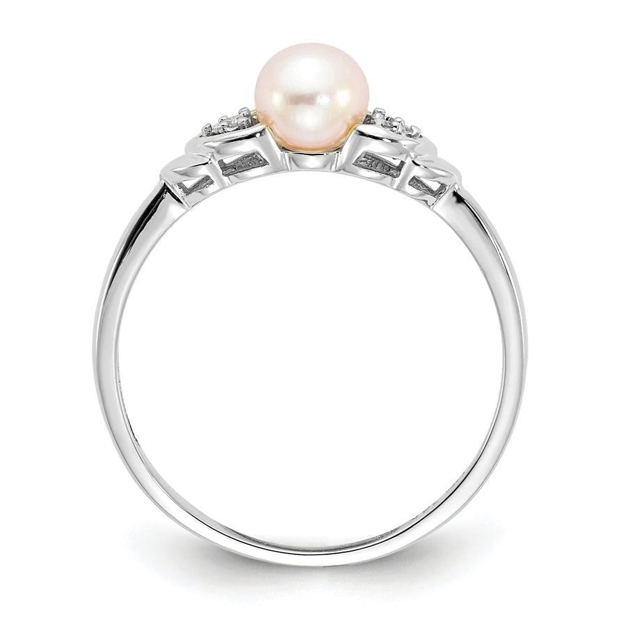 Anillo de Oro de 14k con Perla Cultivada de Agua Dulce y Diamante