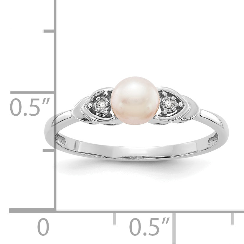 Anillo de Oro de 14k con Perla Cultivada de Agua Dulce y Diamante