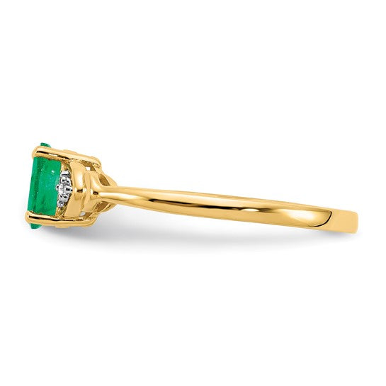 Anillo de Esmeralda y Diamantes en Oro de 14k