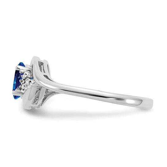 Anillo con Zafiro y Diamantes en Oro de 14k