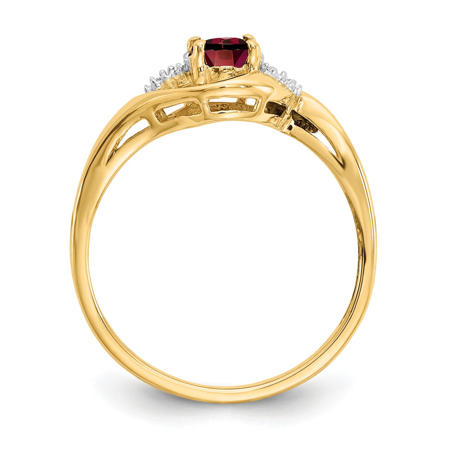 Anillo de Oro de 14k con Granate y Diamantes